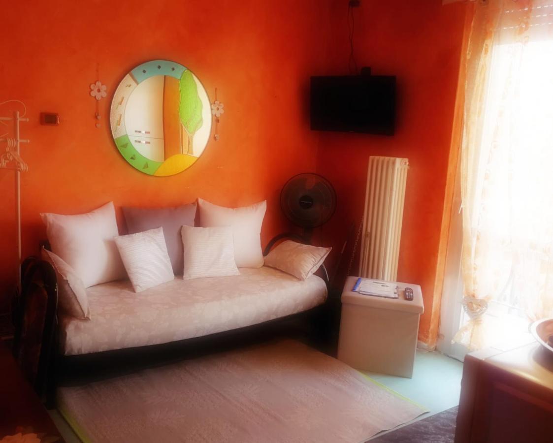 B&B Il Giardino Delle Fate Lecco Luaran gambar